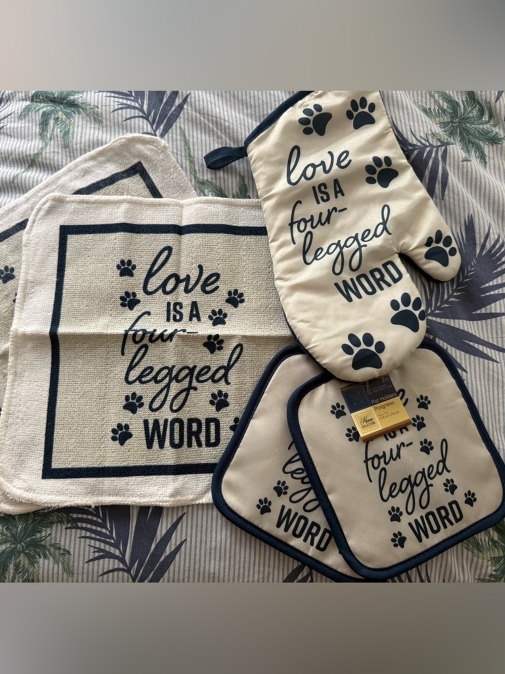 Doggy Peeps-Love Is A Four-Legged Word Kitchen Set - Navy Blue on Cream(5pc set)